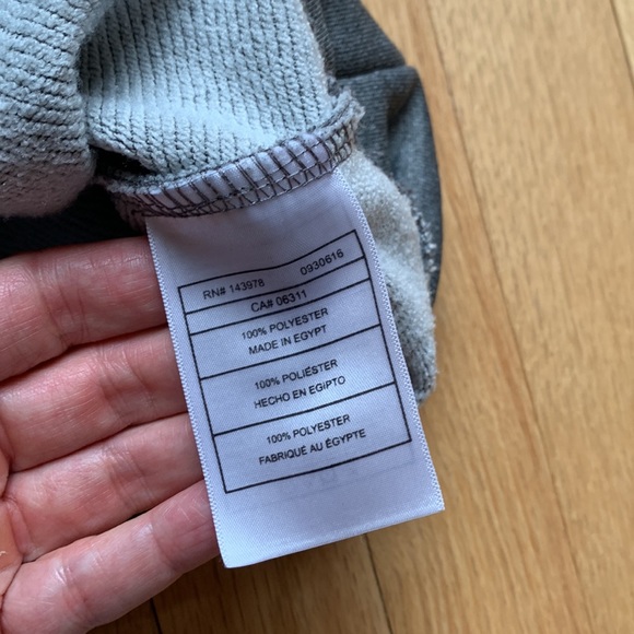 Boys’ gray size M Puma hoodie - Picture 5 of 5